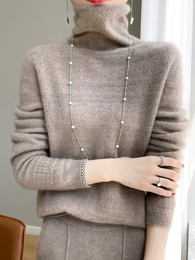 WW | Turtleneck sweater
