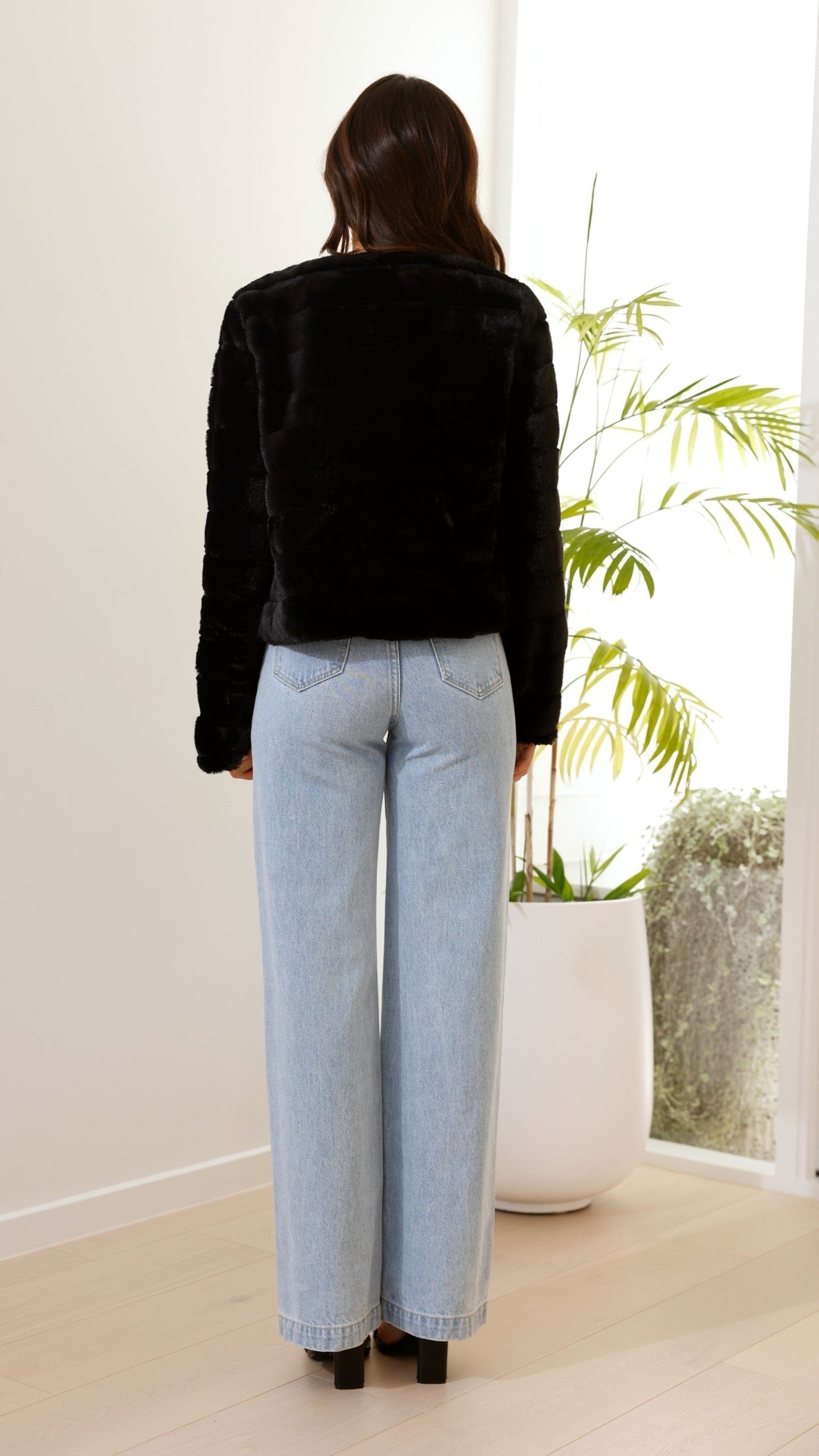WW | Luxury Women's Crop Jacket