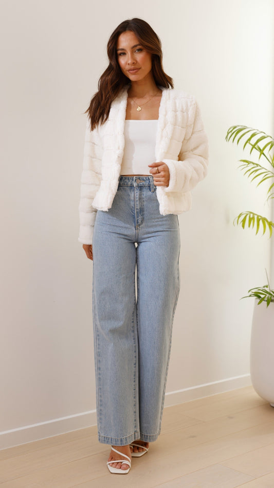 WW | Short Jacket - Strukturierte Passform - Gep quiltetes Design - Offene Vorderseite
