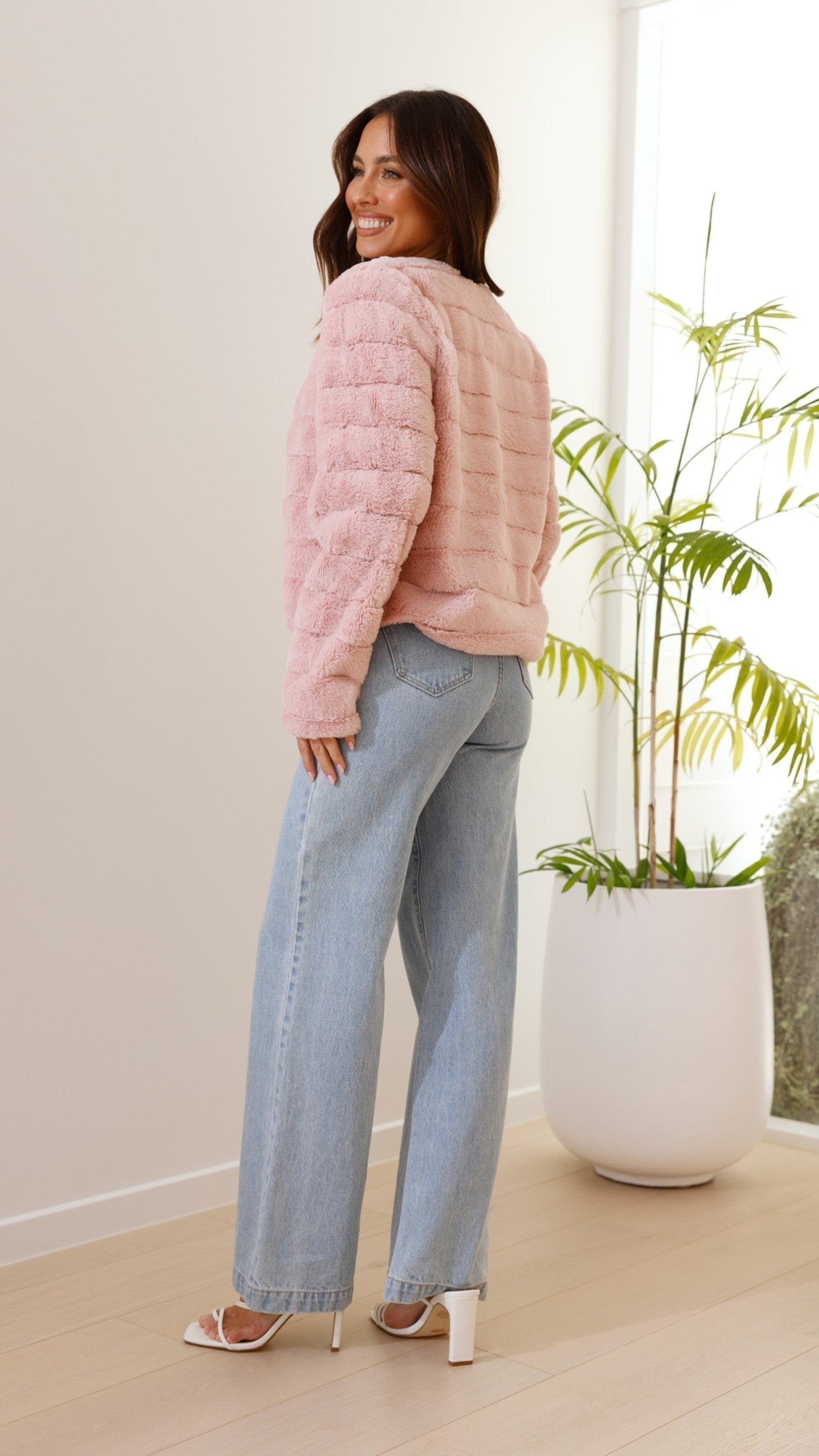 WW | Luxury Women's Crop Jacket