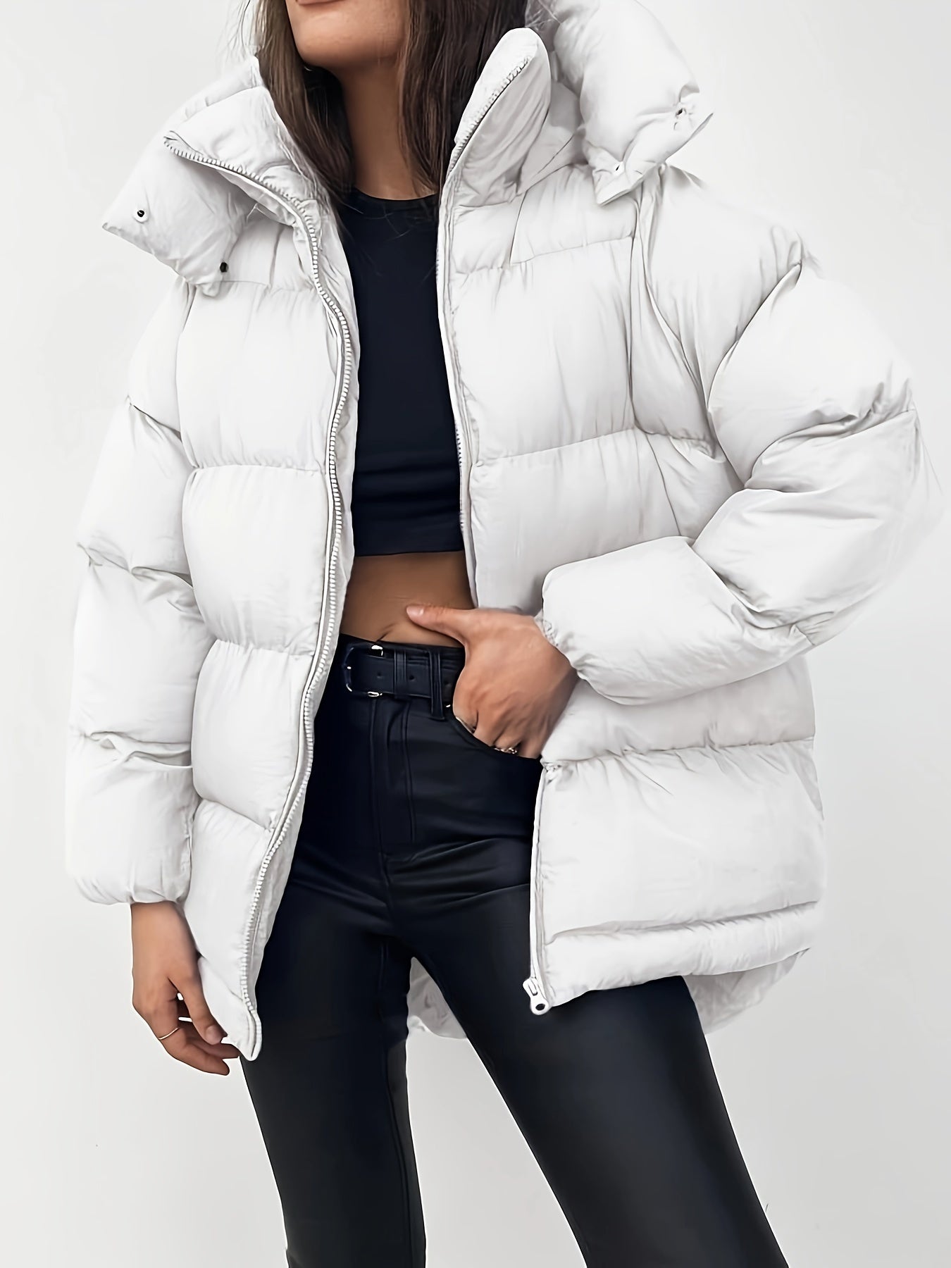 WW | Short Hooded Puffer Jacket with High Collar and Quilted Design