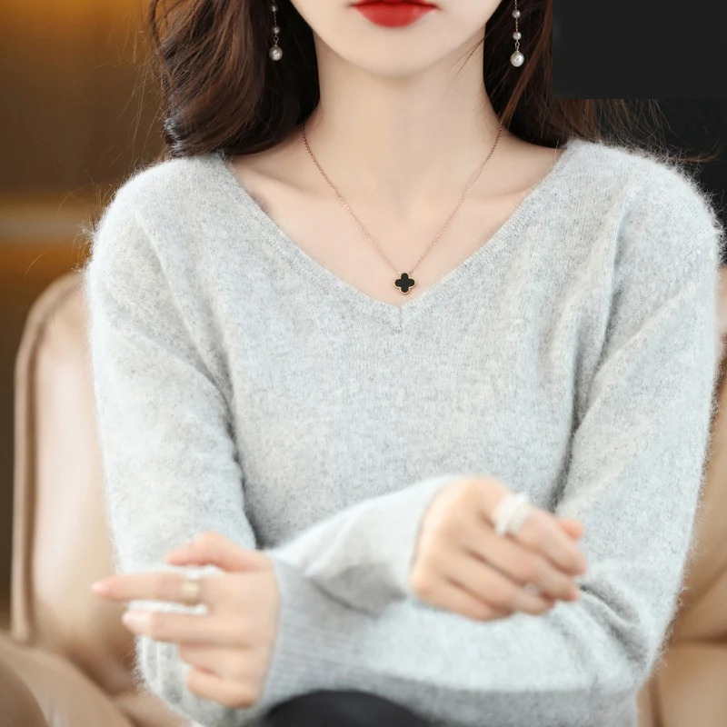 WW | Women's Cashmere V-Neck Sweater Lightweight and Soft Knit Pullover