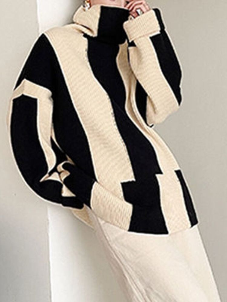 WW | Großer Pullover mit Hohem Kragen und Zweifarbigem Design