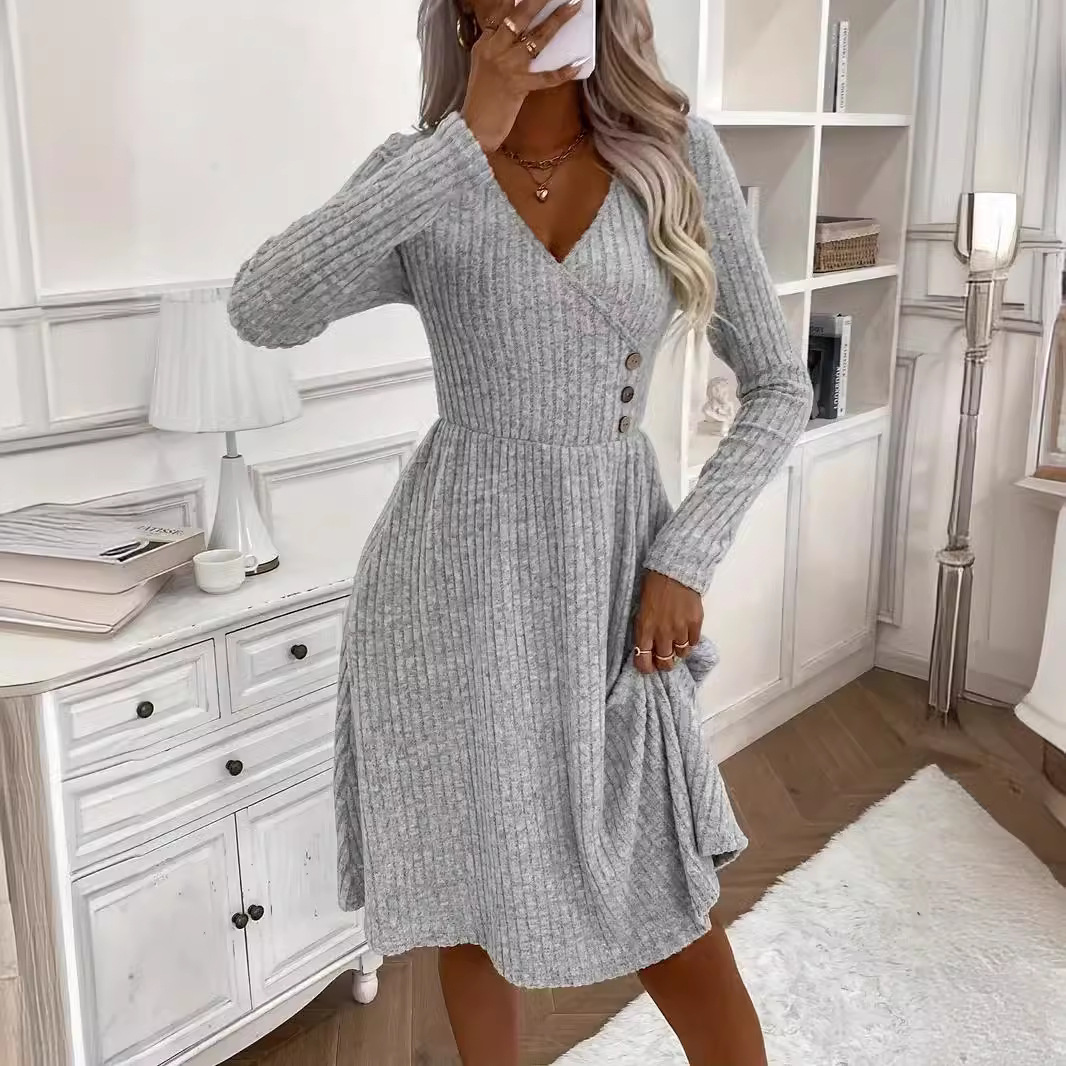 WW | V-neck Winter Dress