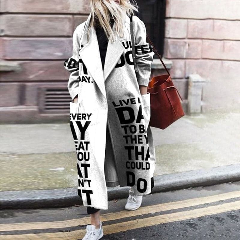 WW | Long wool coat with elegant design motifs