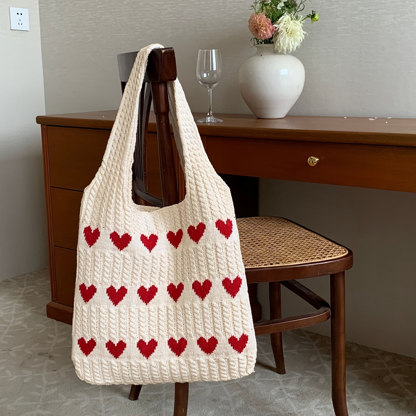 WW | Handmade knitted bag with heart pattern
