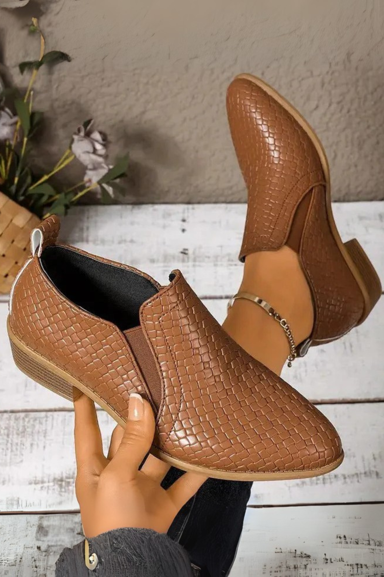 Xandra Orthopedic Leather Oxford Shoes - Brown