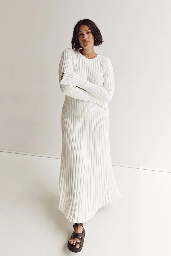 Elodie | Crew Neck Knit Midi Dress