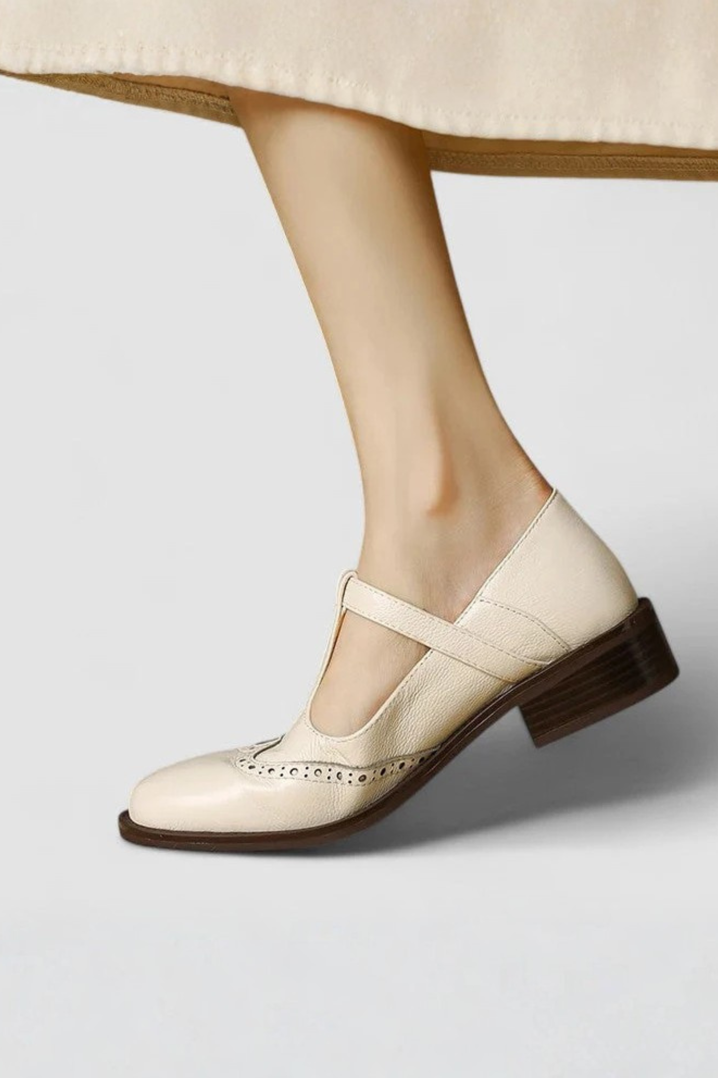 Livia | Classic Leather Sandal
