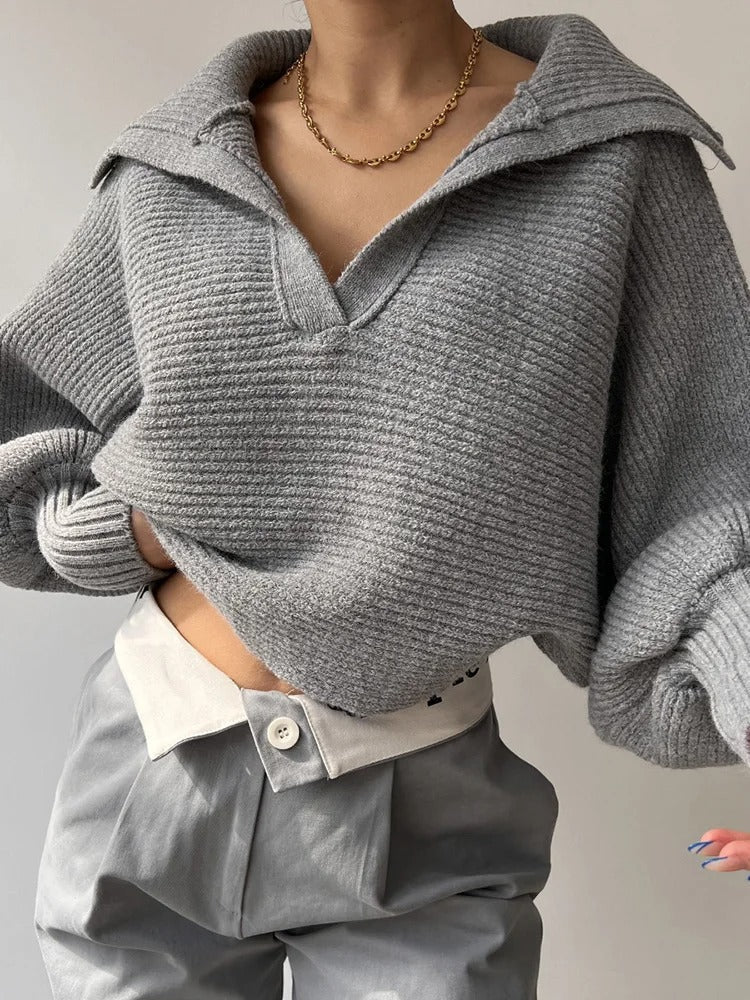 WW | Cozy knitted sweater with lantern sleeves and open collar