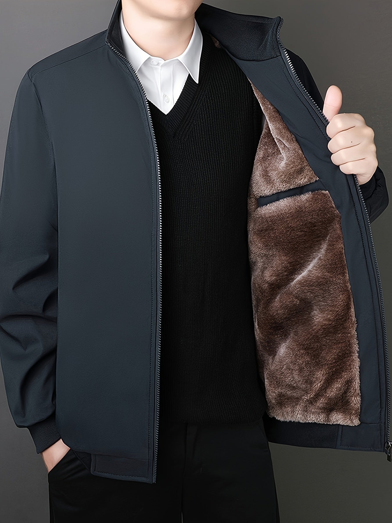 WW | Men's winter jacket with high collar, warm and in plain colors, perfect for outdoor activities.