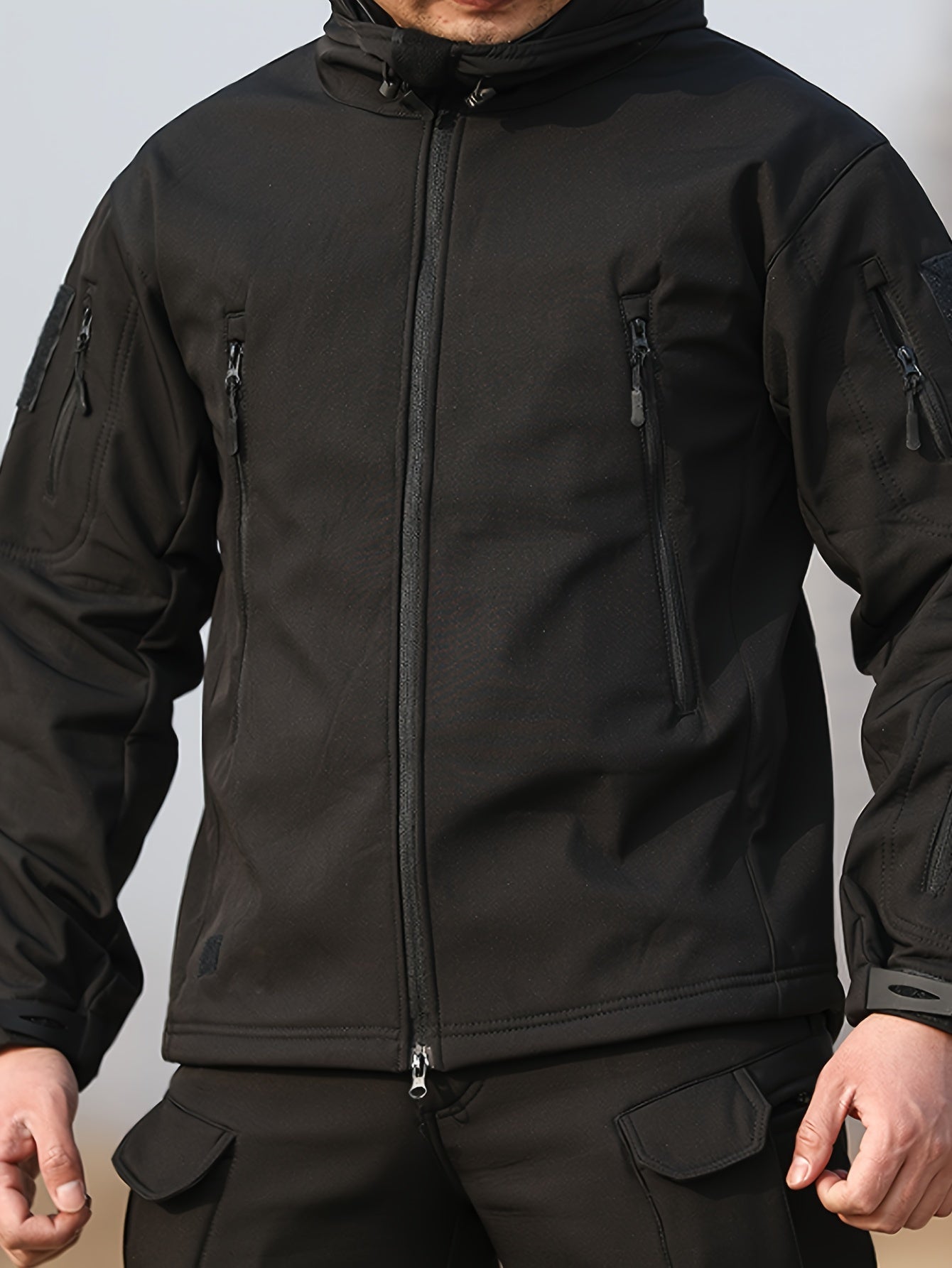 WW | Hooded Softshell Jacket for Windy Days