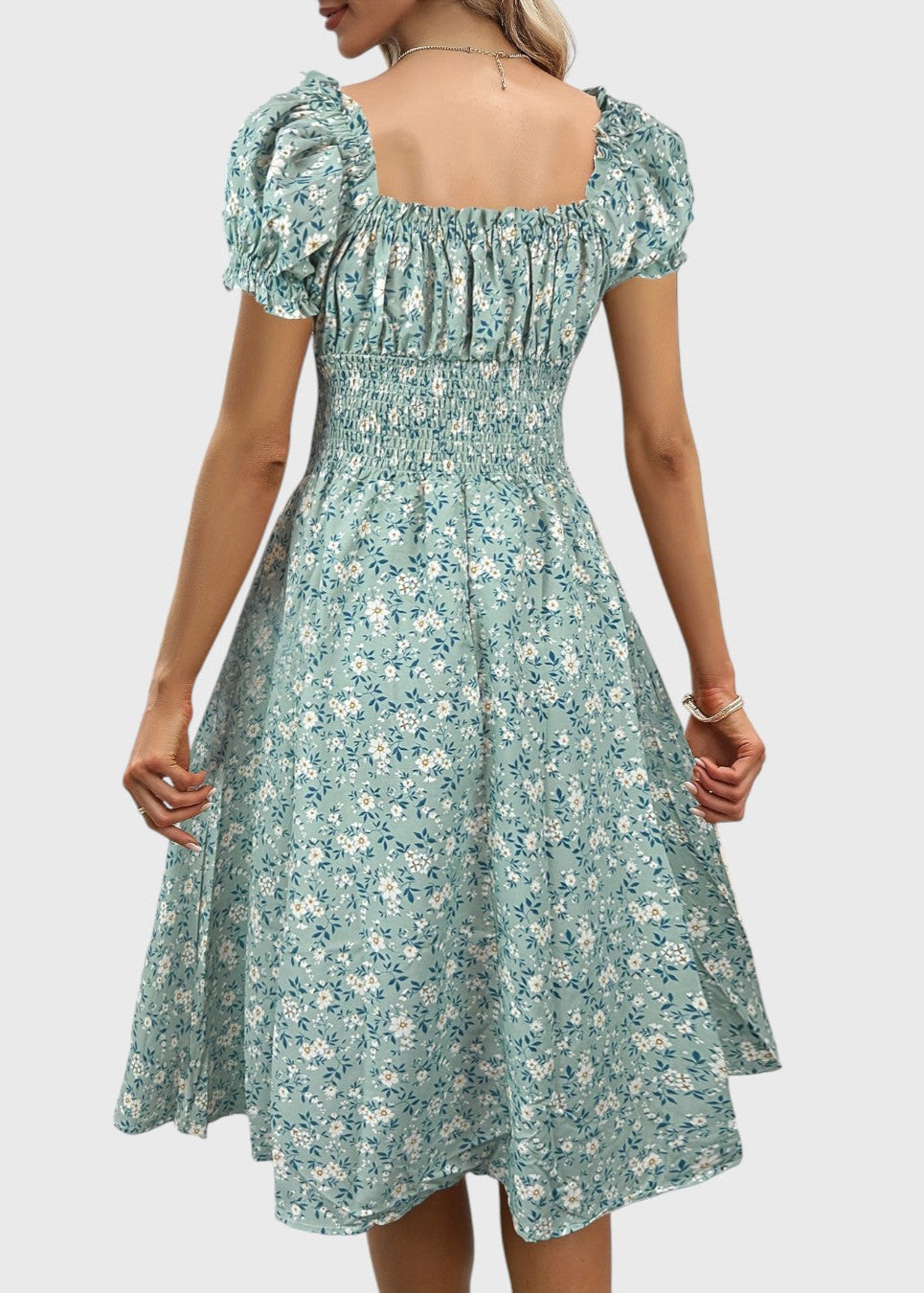 Nancy – Geblümtes Midikleid mit Puffärmeln