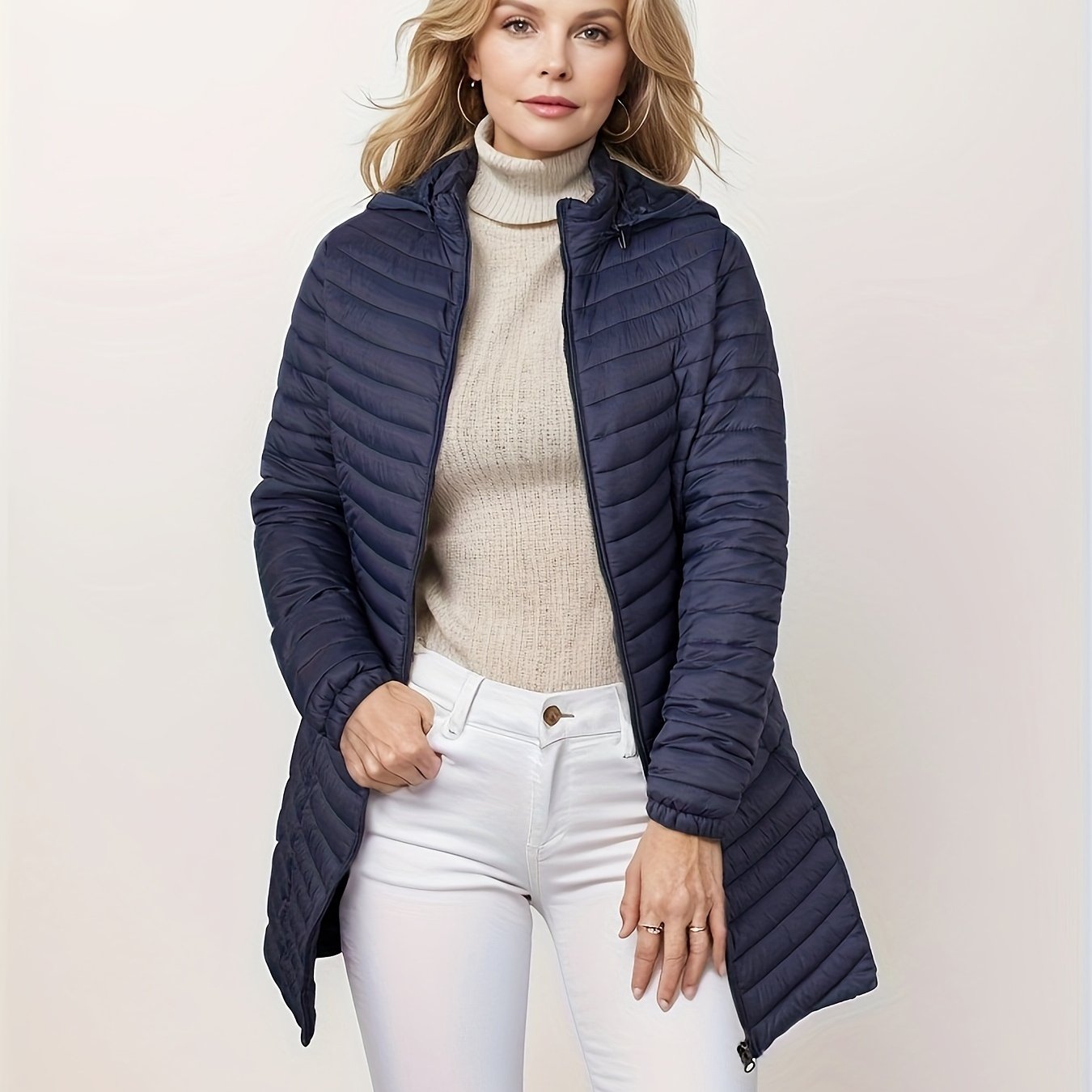 WW | Lässige gepolsterte Jacke mit Kapuze und Frontreißverschluss