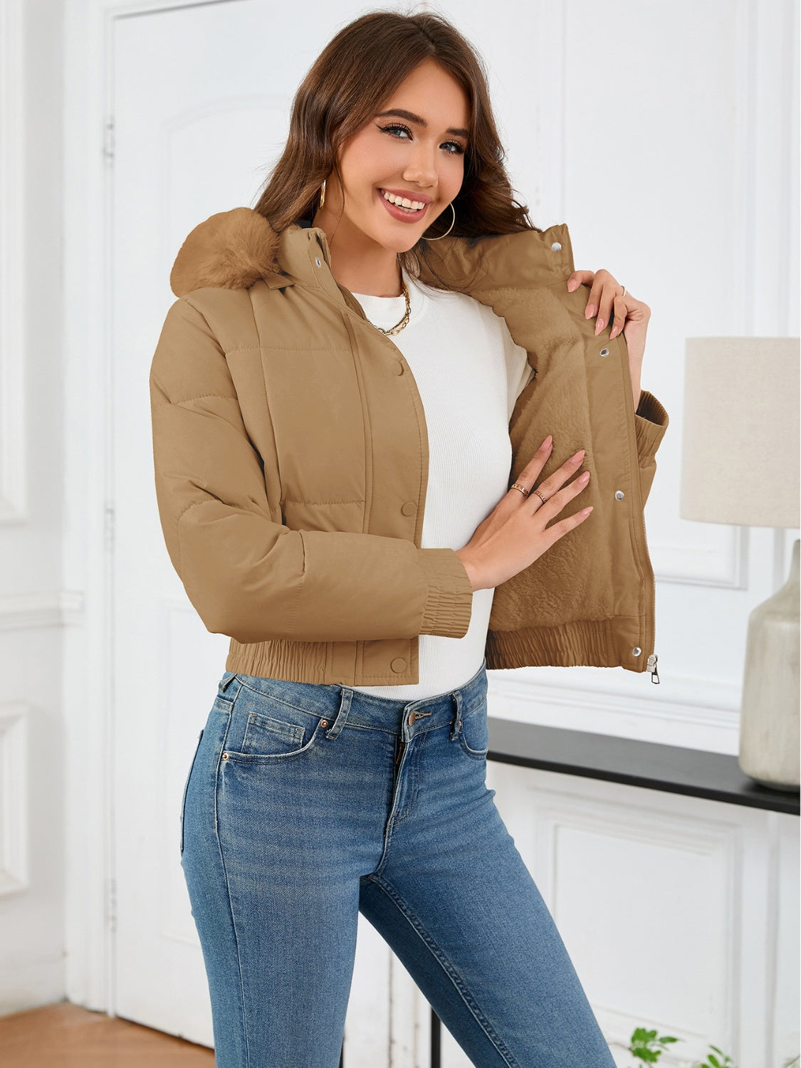WW | Cozy padded winter jacket with fur hood and pockets