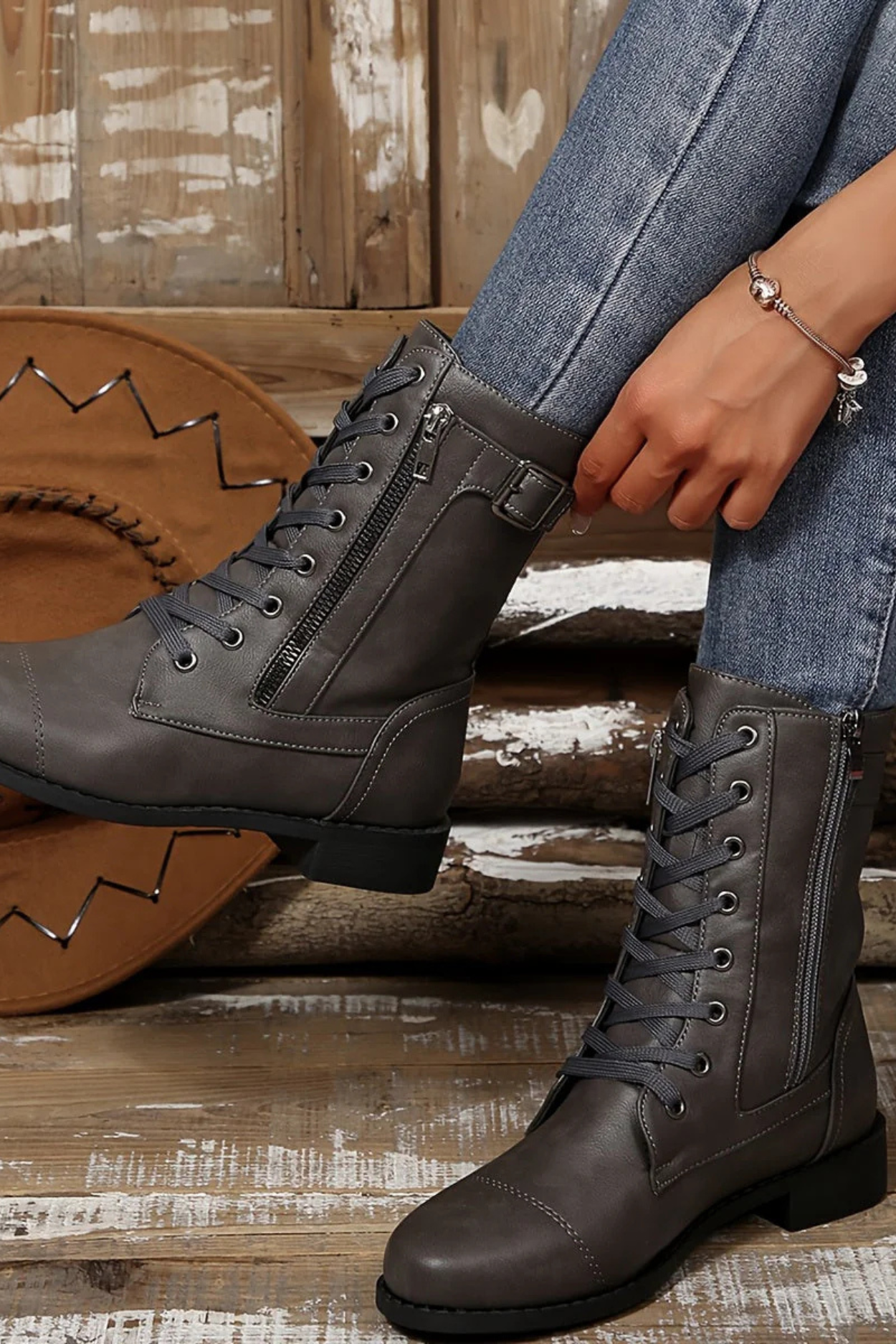 Miya Leather Boots with Zipper - Grey