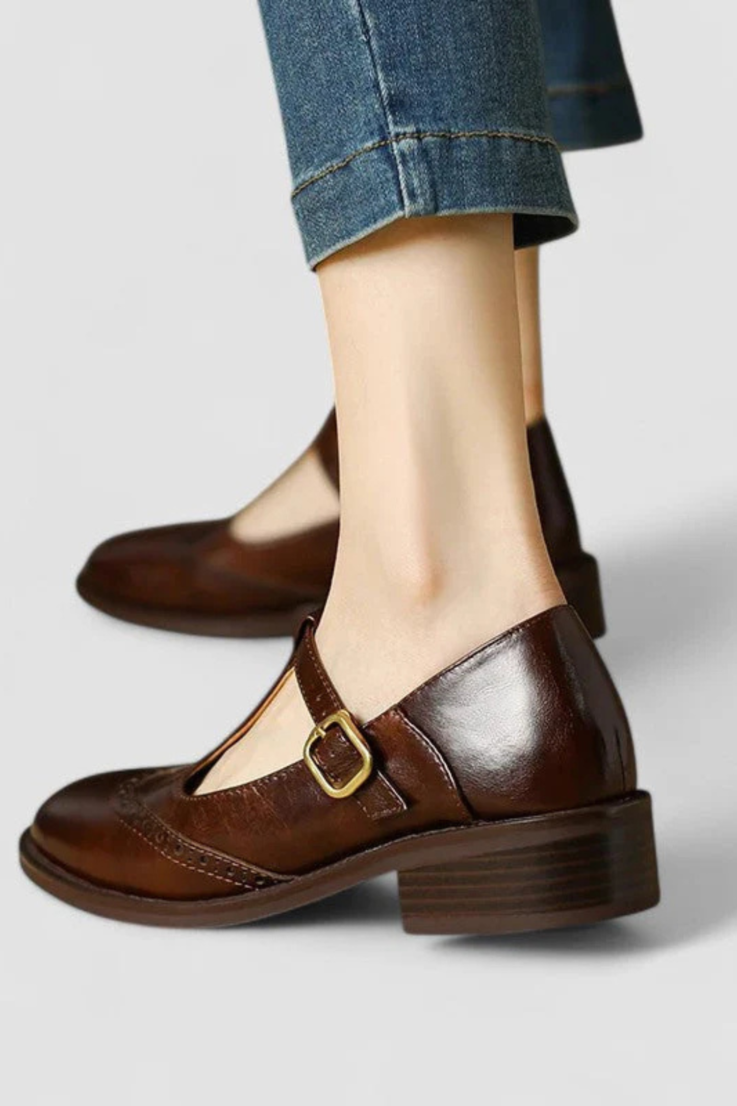 Livia | Classic Leather Sandal