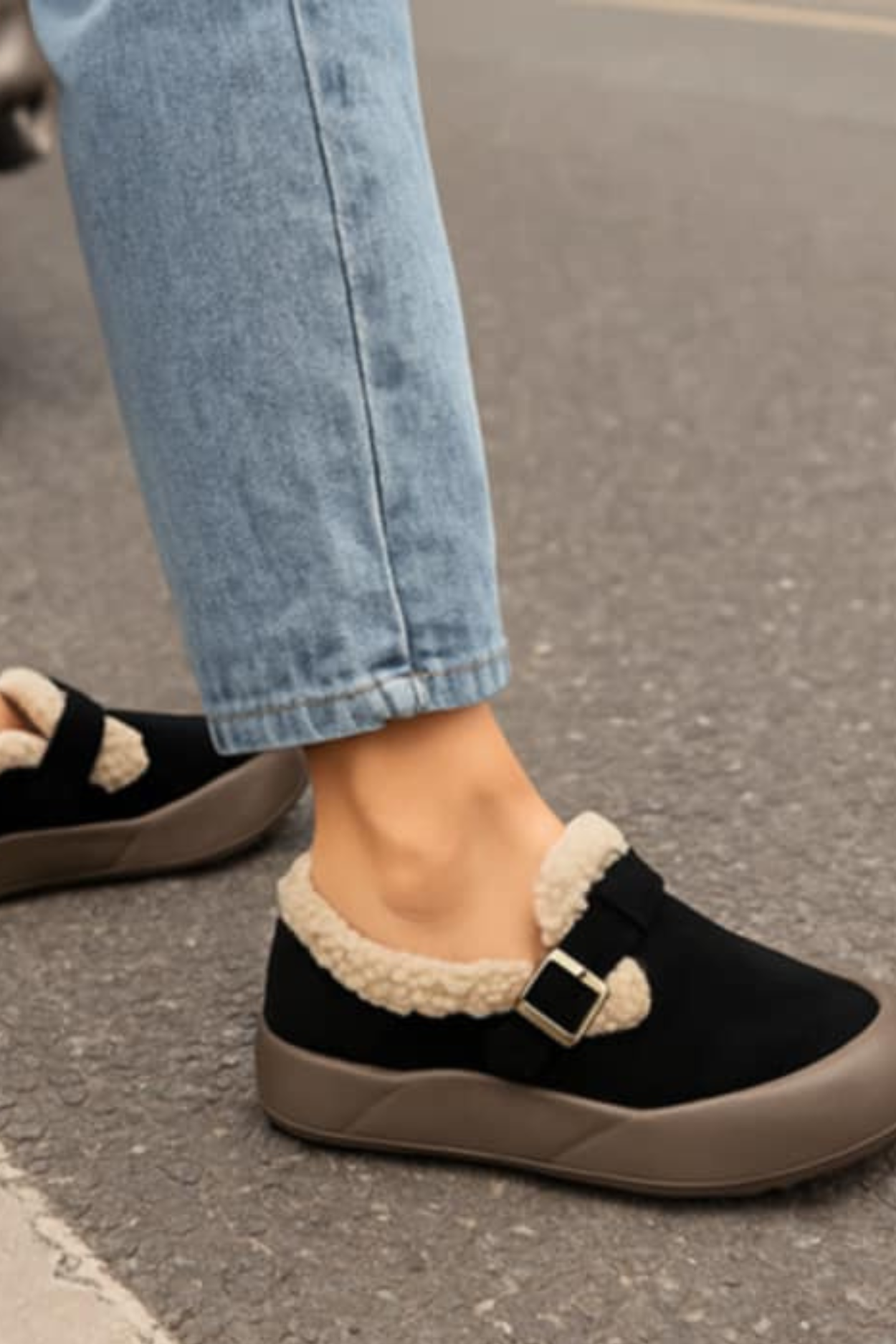 Ivory Comfortable Fleece Lined Shoes - Black