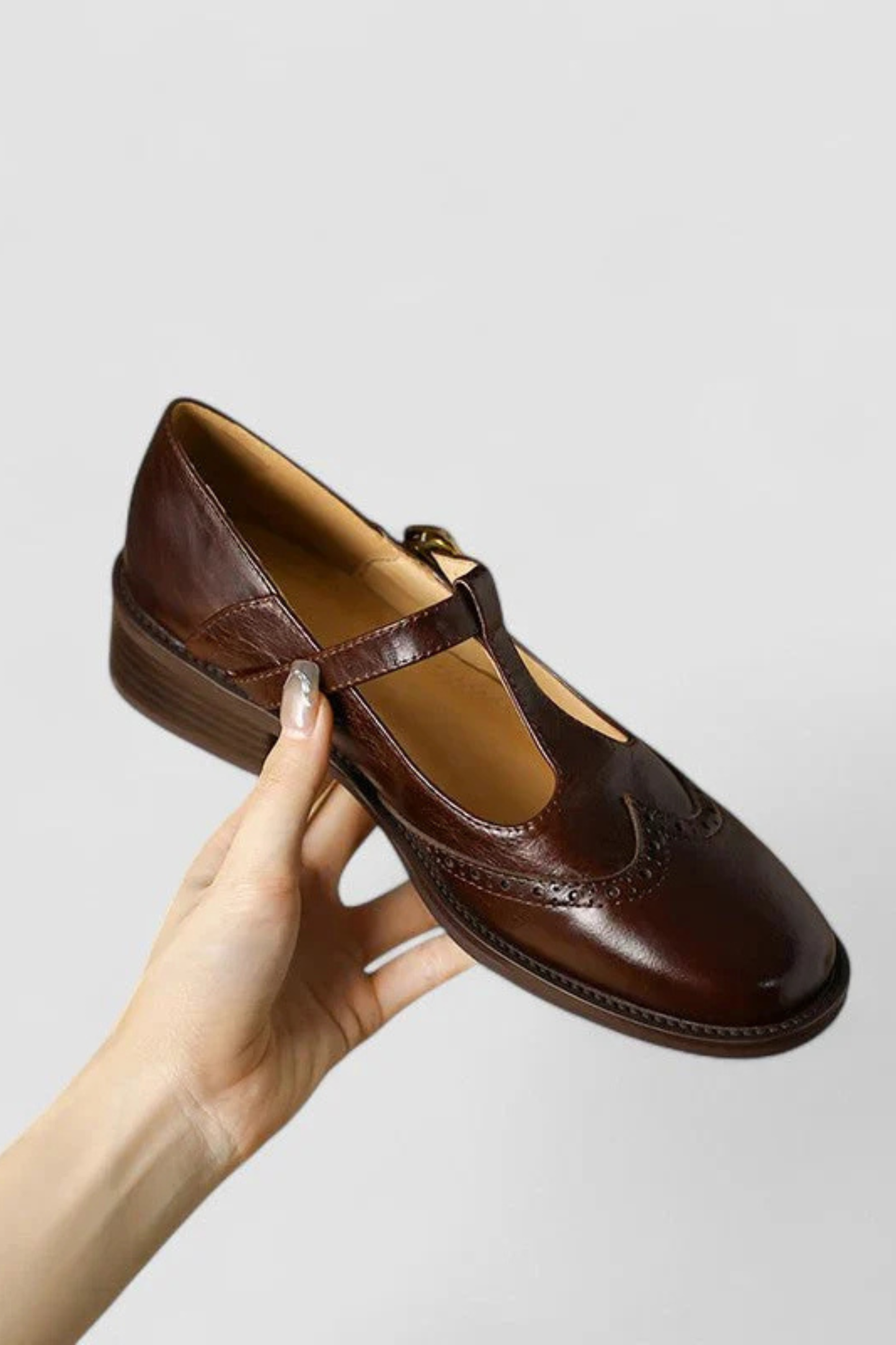 Livia | Classic Leather Sandal