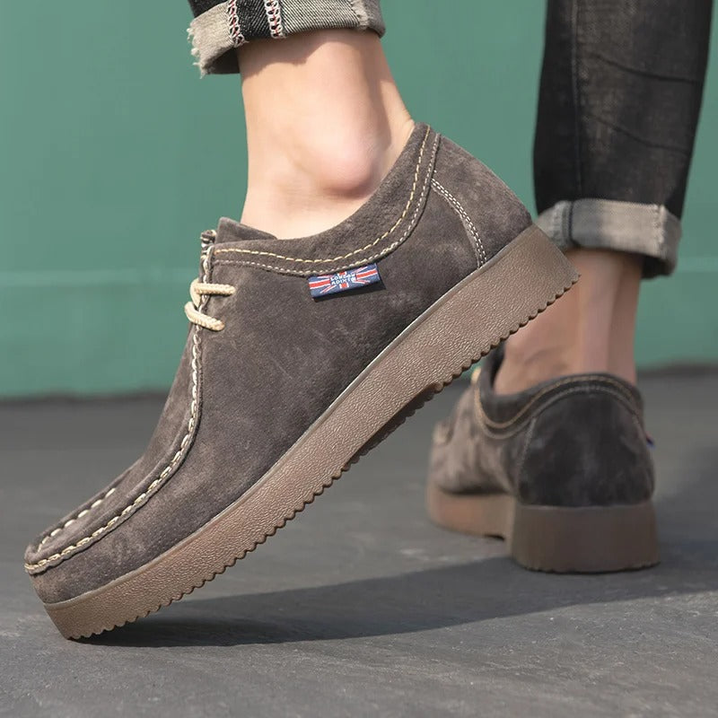 WW | Suede Shoes Sturdy rubber sole Comfortable lacing Casual look
