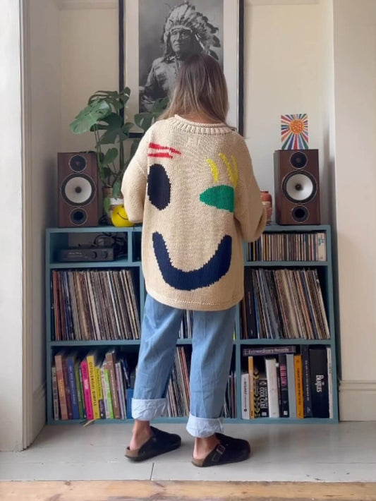 WW | Strickpullover im Künstlerstil - Gemütlicher Freizeit Jumper mit abstraktem Gesichtsmuster