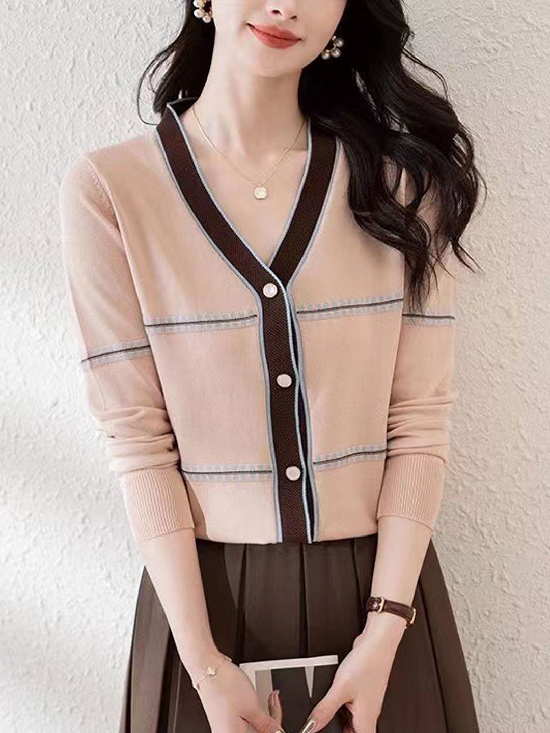 WW | Freizeit-Strickjacke mit V-Ausschnitt