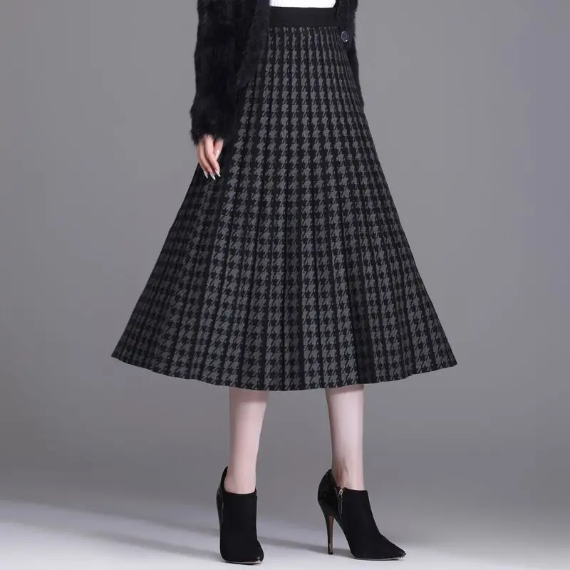 Houndstooth Midi Skirt