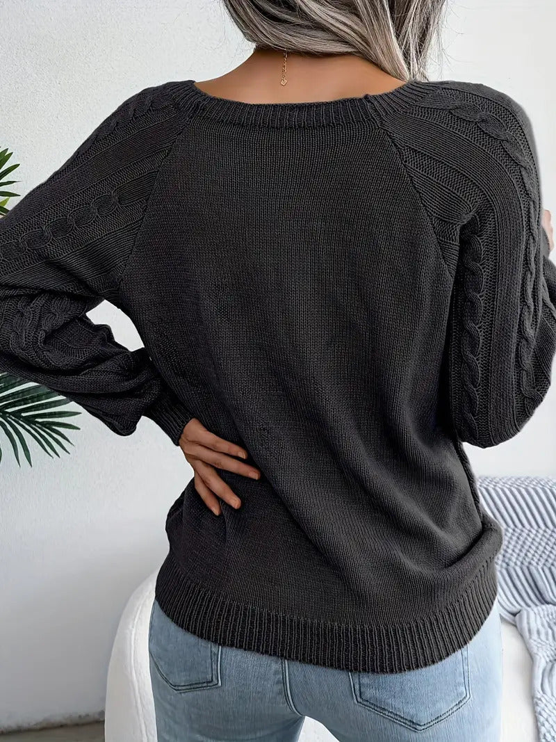 WW | Klassischer Strickpullover mit Zopfmuster