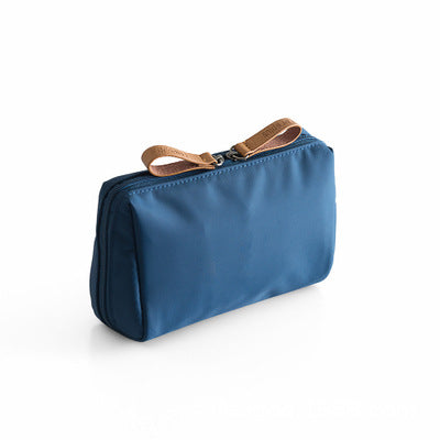 Double-zipper cosmetic bag