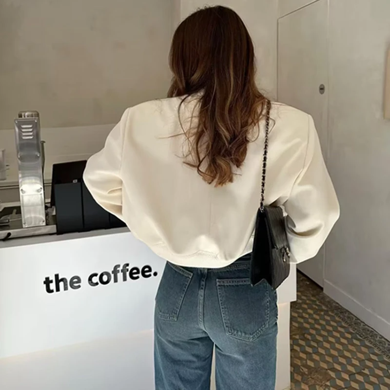 WW | Casual cropped bomber jacket