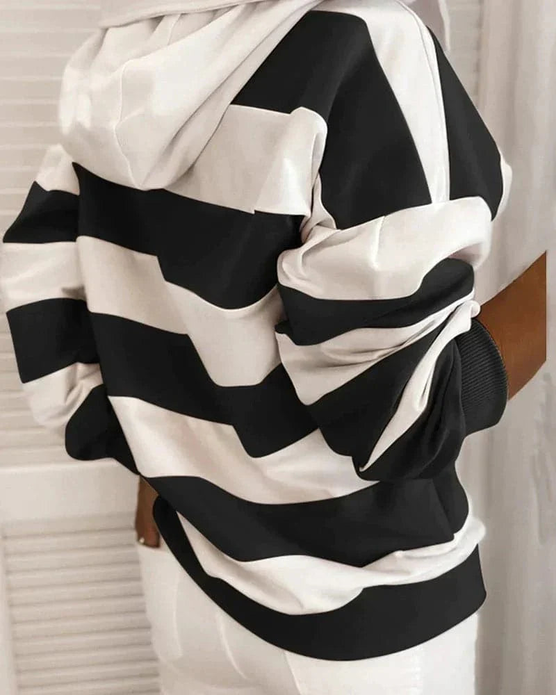 WW | Hoodie - Strickdetails - Lockere Passform - Weiche Materialien