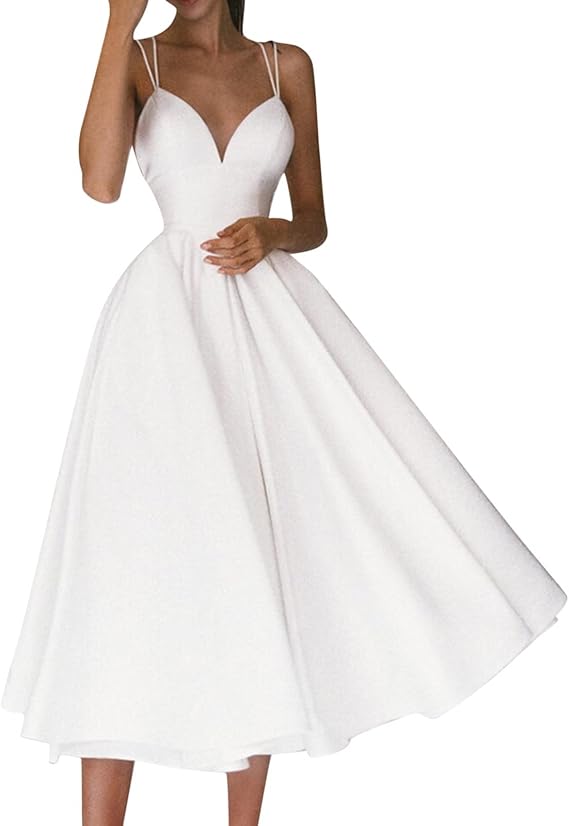 WW | Ein Leichtes Kleid mit Zarten Spaghettiträgern
