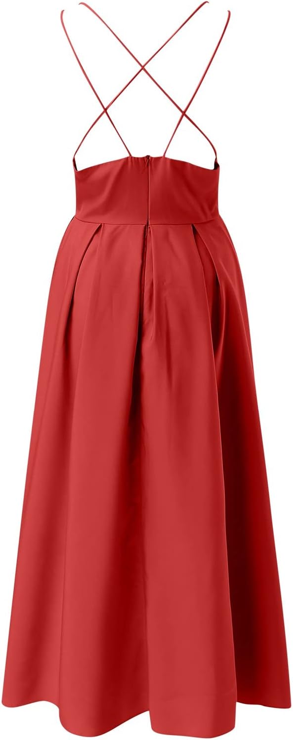 WW | Ein Leichtes Kleid mit Zarten Spaghettiträgern