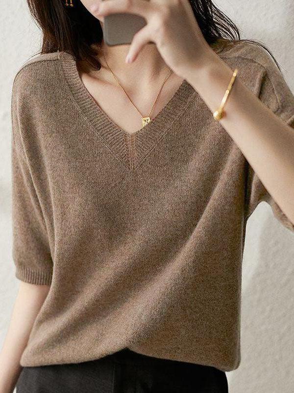 WW | Luxury soft cashmere V-neck sweater for women