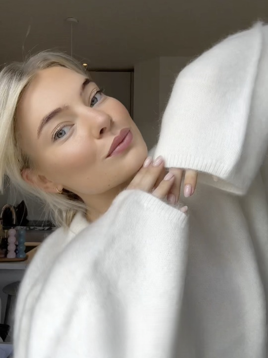 WW | Cozy soft mohair knit sweater