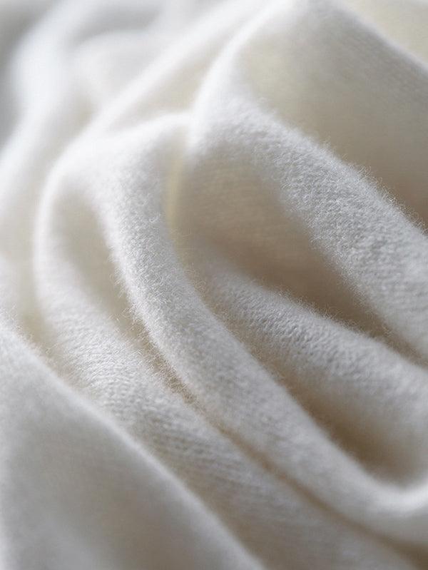 WW | Luxury soft cashmere V-neck sweater for women