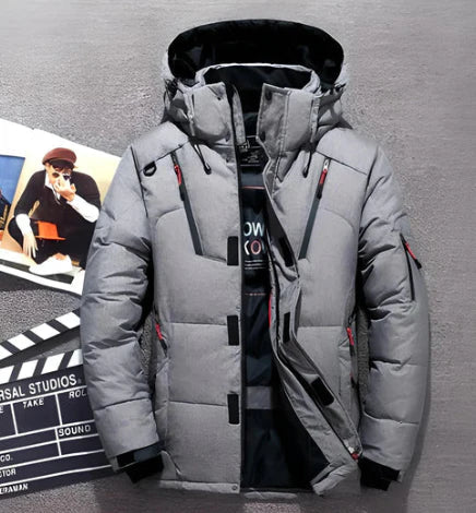 WW | Padded Water-repellent Hood Zip pockets Regular fit