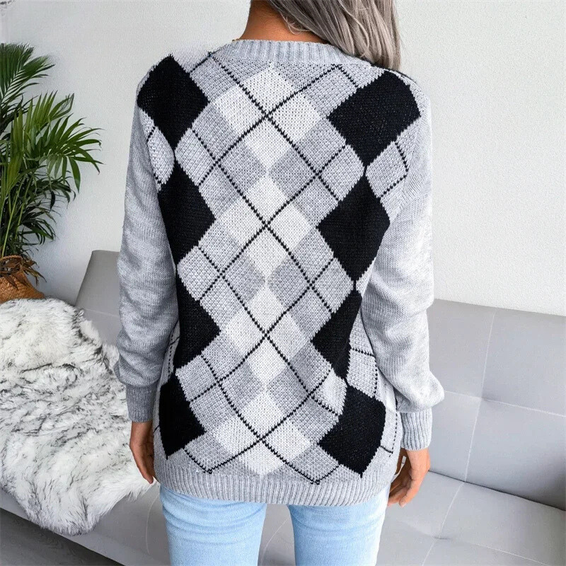WW | V-neck Plaid Sweater