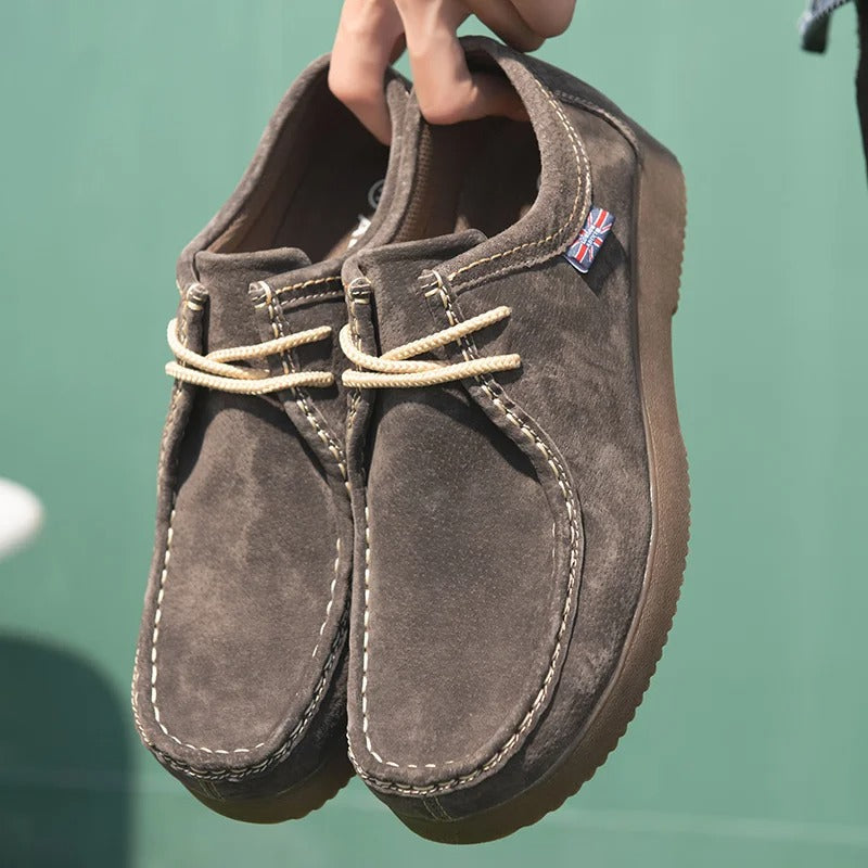 WW | Suede Shoes Sturdy rubber sole Comfortable lacing Casual look