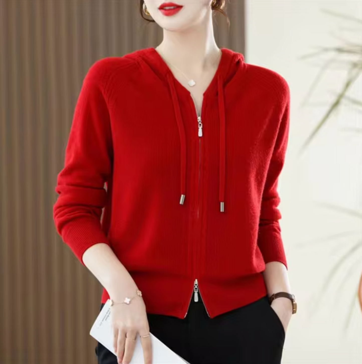 WW | Knitted Cashmere Hoodie