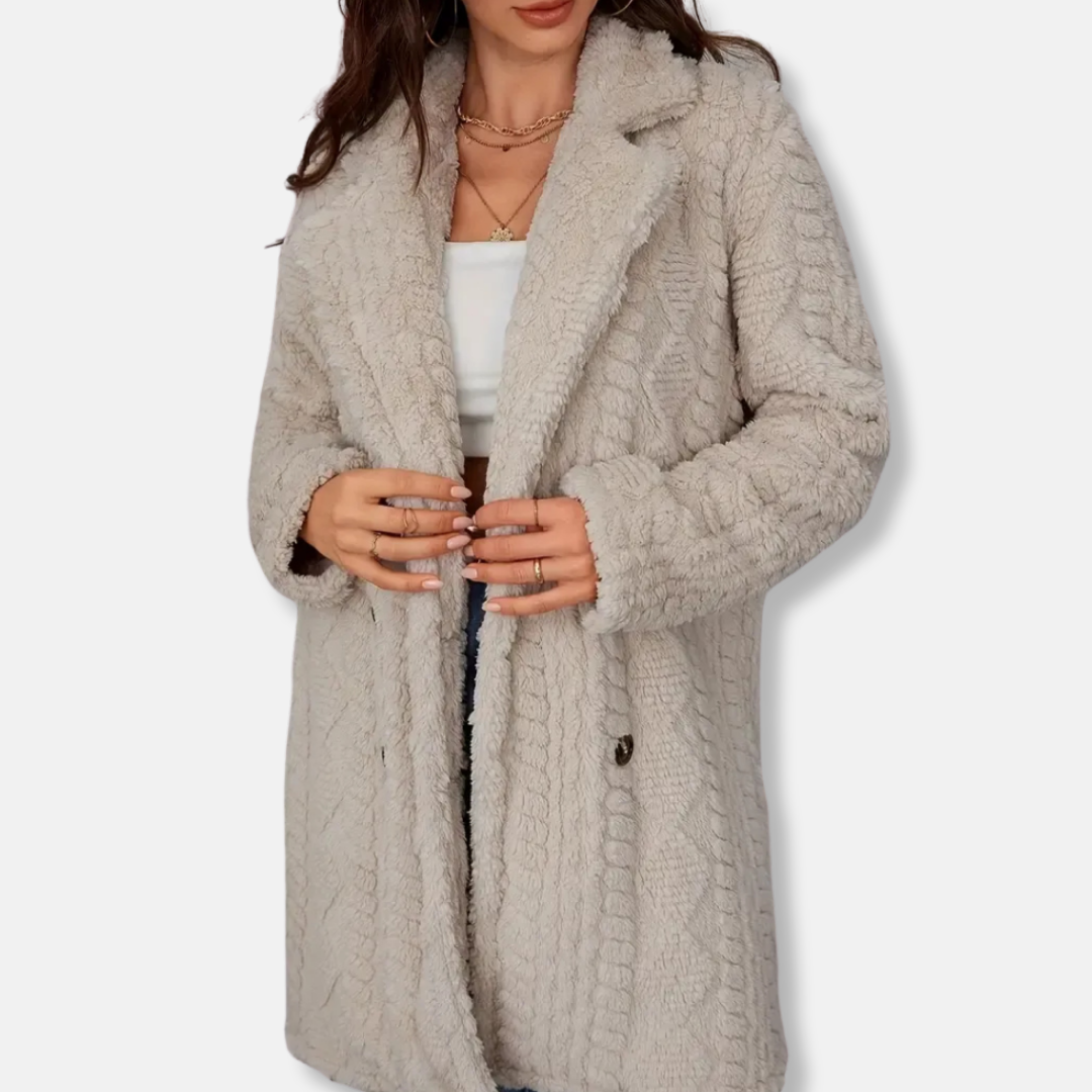 WW | Relaxed Fit Double-Breasted Cable Knit Peaked Lapel