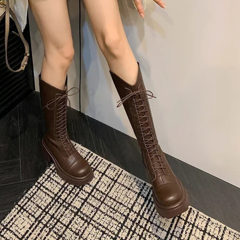 WW | Hohe Stiefel Damenstiefel Mit Schnürung Und Robuster Ferse