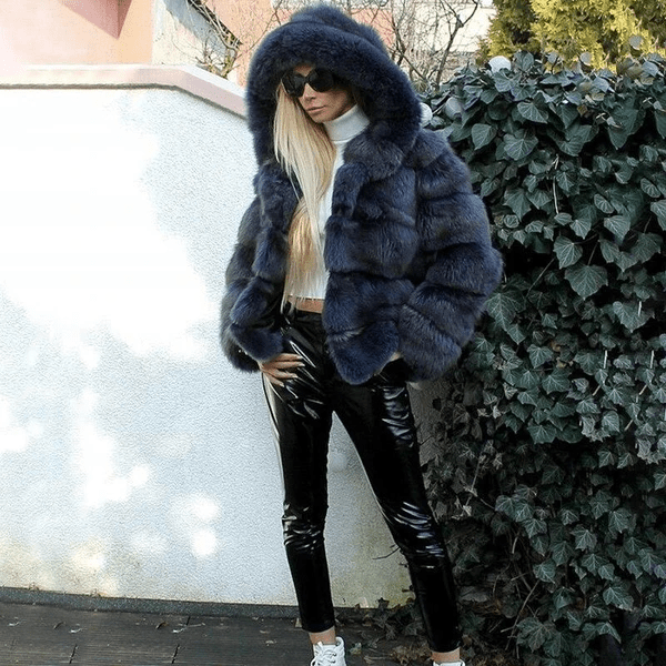 WW | Oversized Faux Fur Coat - Plush & Warm - Hooded Winter Jacket