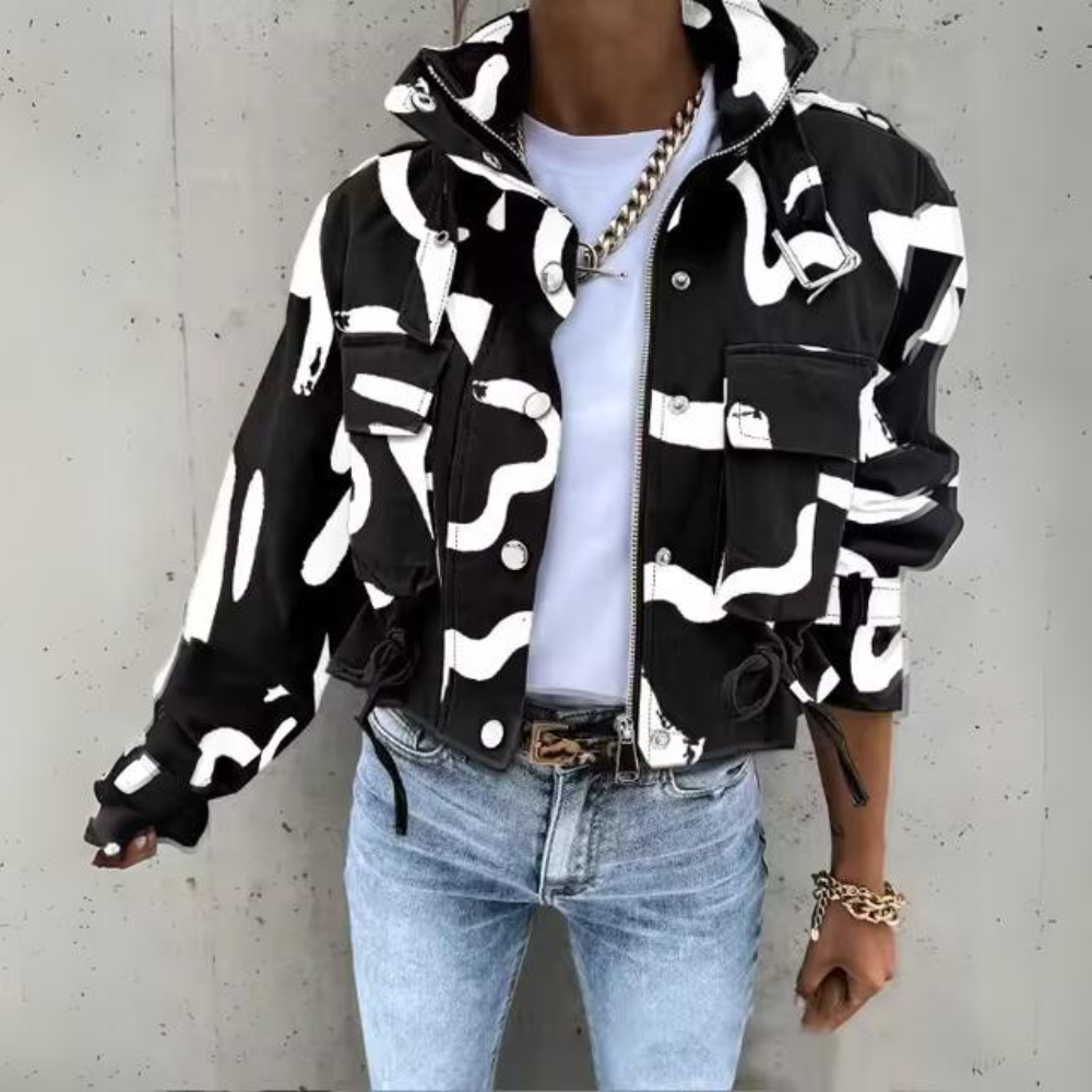 WW | Eine bequeme und gemütliche Kapuzenjacke für die modebewussten Fashionistas von heute.