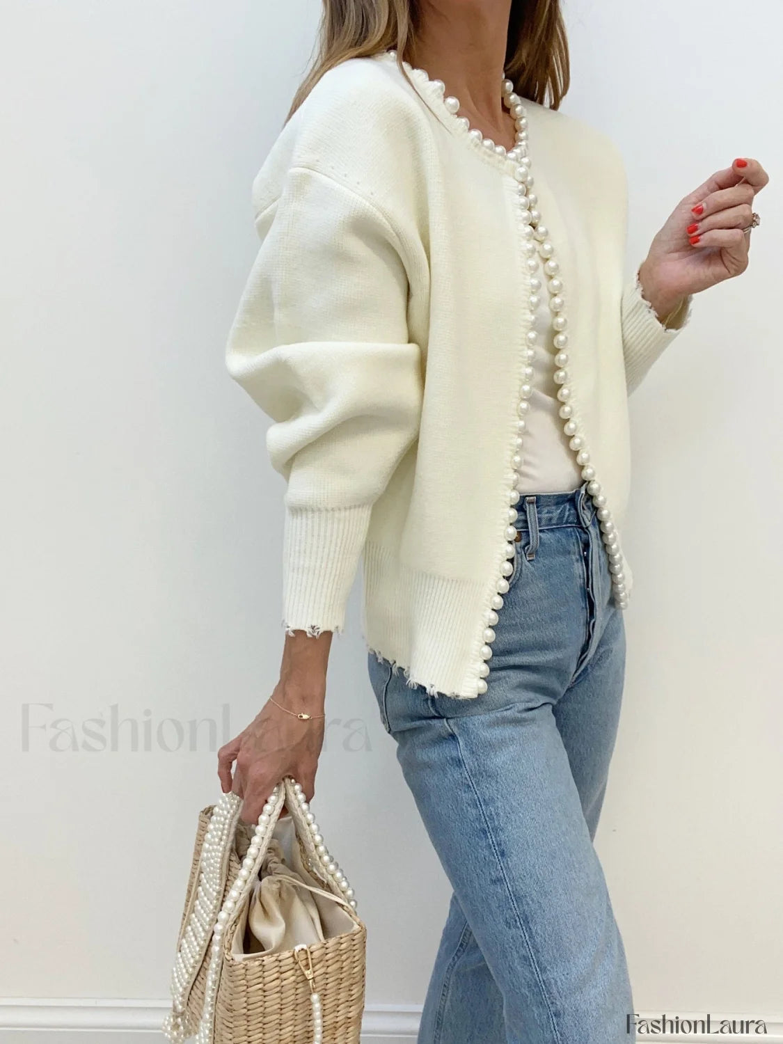 WW | Strickjacke mit Perlenverzierung und Fransensaum