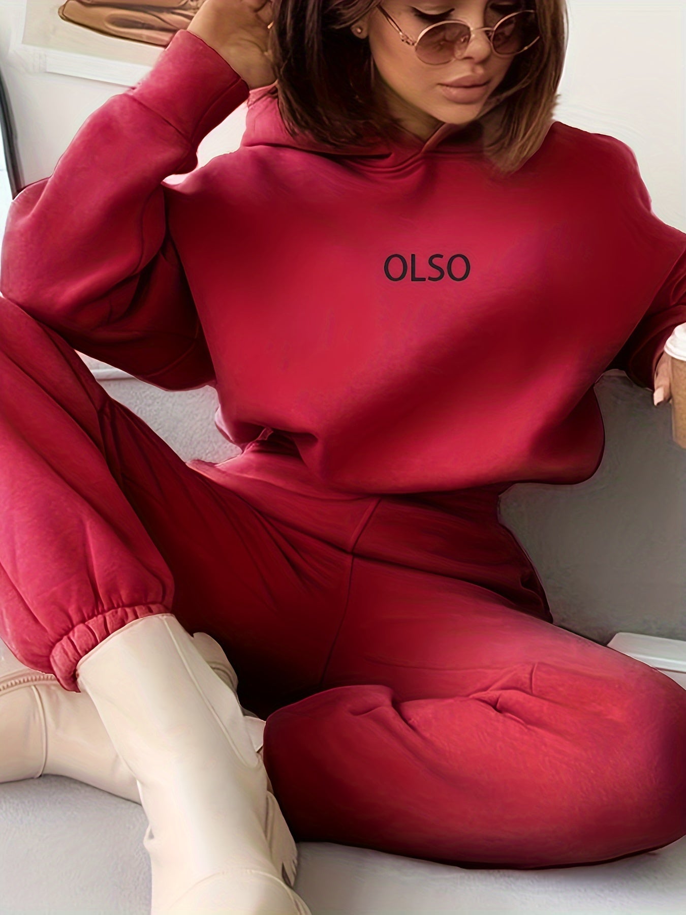 WW | Oslo Damen Set – Zweiteiliges Set aus Kapuzenpullover und Sweatpants für lässigen Stil und maximalen Komfort.