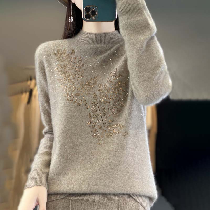 WW | Knitted Sweater with Pretty Leaf Pattern
