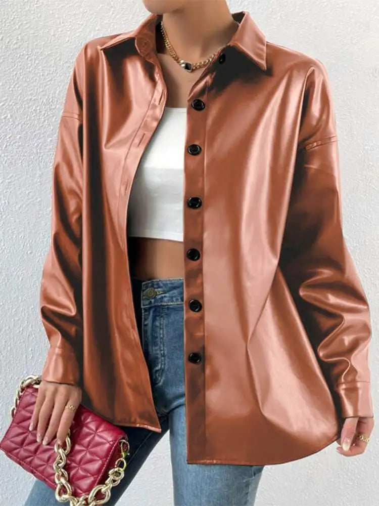 WW | Vintage leather bomber jacket with lapel collar and button closure