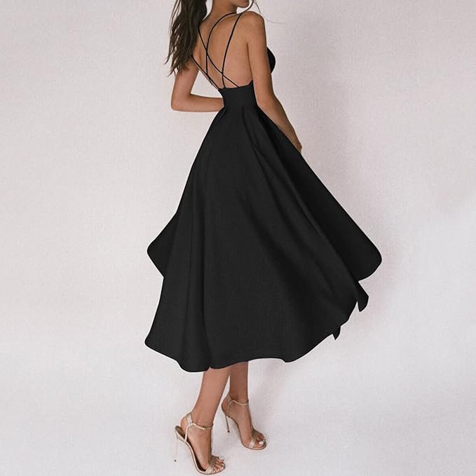 WW | Ein Leichtes Kleid mit Zarten Spaghettiträgern