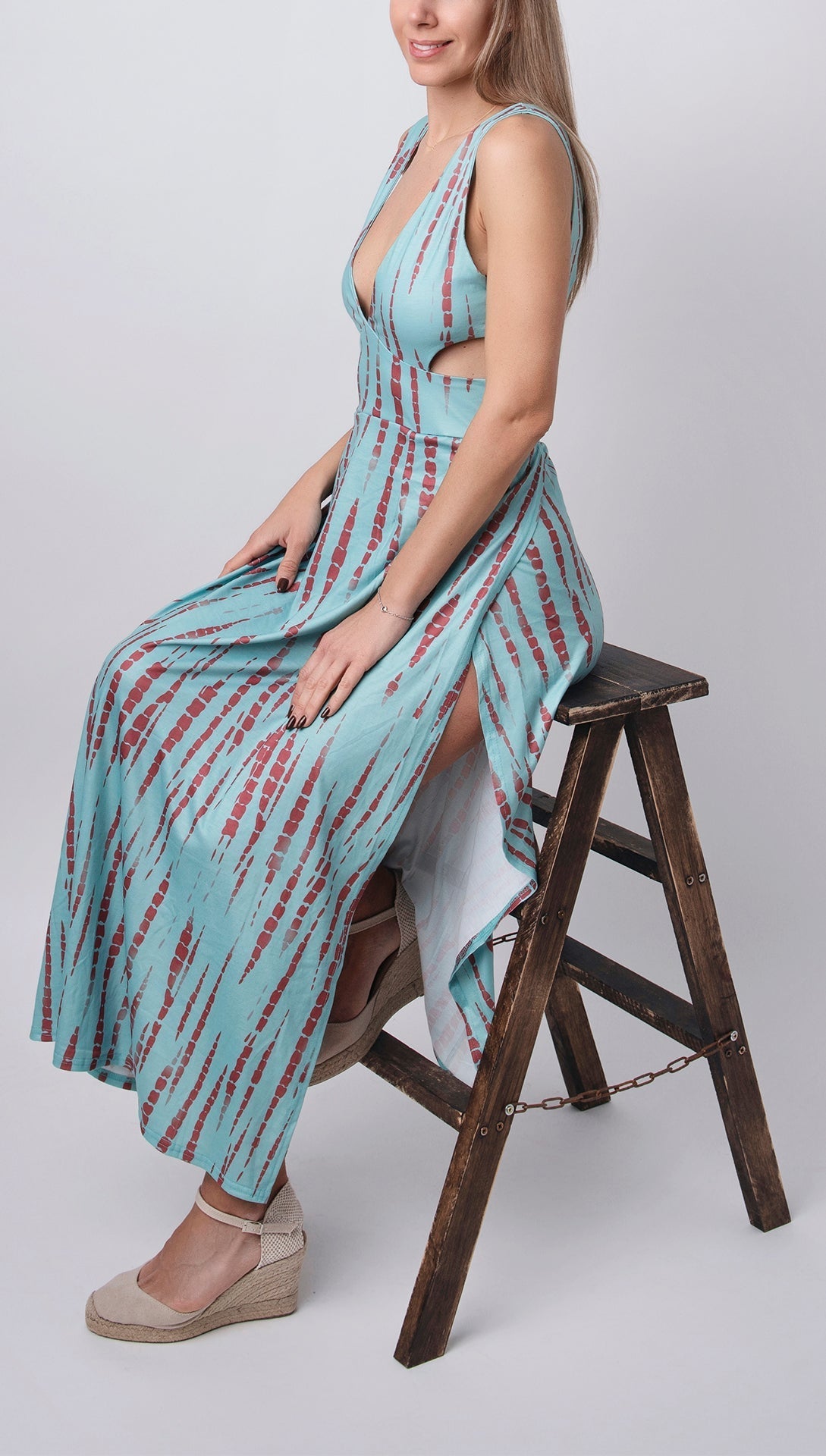 Chloe - Eleanor Batik-Stretch Dress with Slit and Cut-Out Design